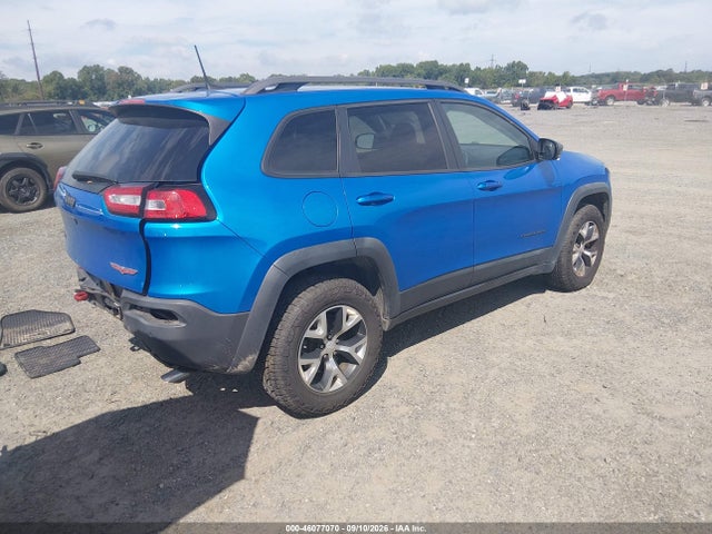 2018 Jeep Cherokee Trailhawk 4x4 მანქანა იყიდება აუქციონზე, vin: 1C4PJMBX2JD500717, აუქციონის ნომერი: 46077070