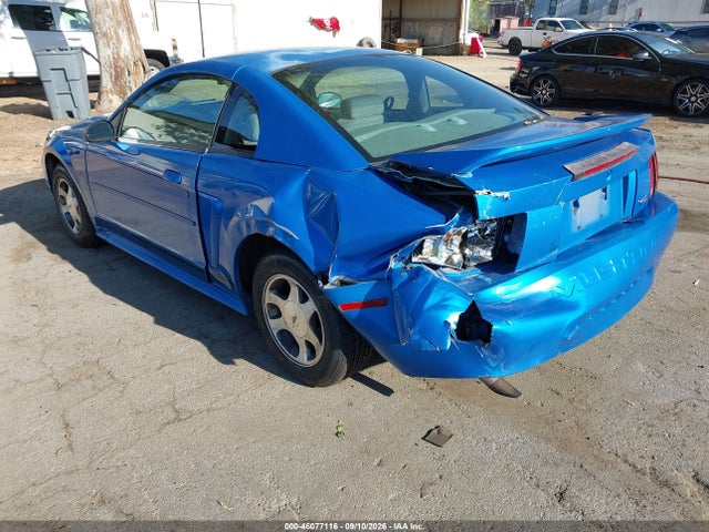 46077116 :رقم المزاد ، 1FAFP4044YF159151 vin ، 2000 Ford Mustang مزاد بيع