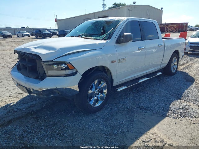 46077139 :رقم المزاد ، 1C6RR6TT2JS119039 vin ، 2018 Ram 1500 Big Horn  4x2 6'4 Box مزاد بيع