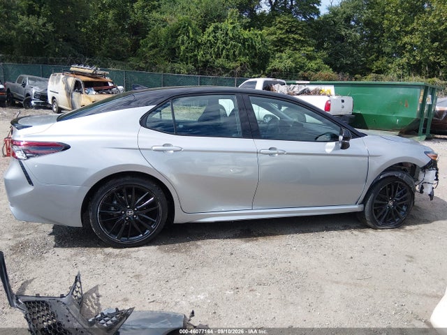 2022 Toyota Camry Xse Hybrid მანქანა იყიდება აუქციონზე, vin: 4T1K31AK6NU043792, აუქციონის ნომერი: 46077164