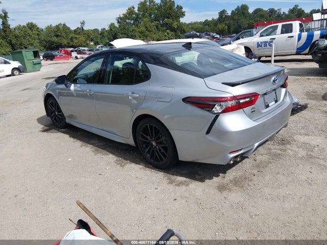 2022 Toyota Camry Xse Hybrid მანქანა იყიდება აუქციონზე, vin: 4T1K31AK6NU043792, აუქციონის ნომერი: 46077164