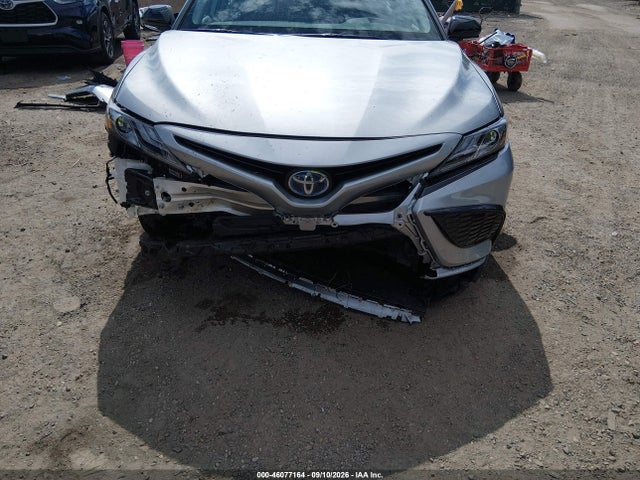 2022 Toyota Camry Xse Hybrid მანქანა იყიდება აუქციონზე, vin: 4T1K31AK6NU043792, აუქციონის ნომერი: 46077164