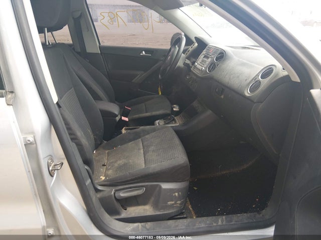 Продажа на аукционе авто 2010 Volkswagen Tiguan S, vin: WVGAV7AX9AW001023, номер лота: 46077183