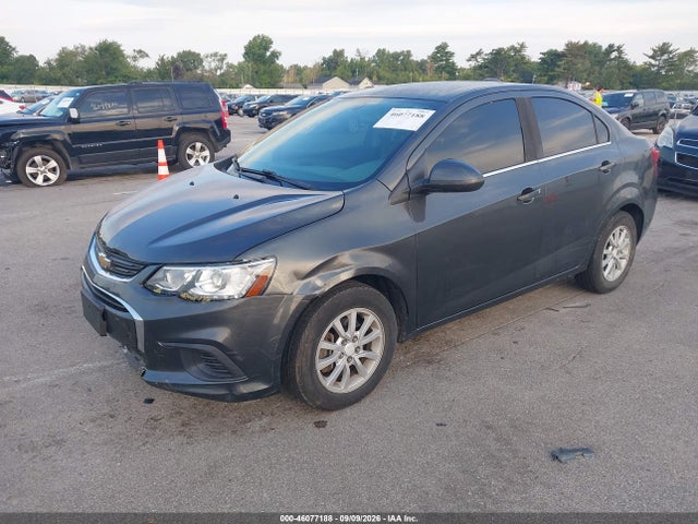 Chevrolet Sonic Lt Auto 2017 1G1JD5SH4H4125198 Image 2