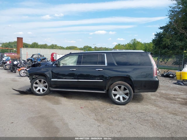 Продаж на аукціоні авто 2019 Cadillac Escalade Esv Luxury, vin: 1GYS4HKJ4KR112858, номер лоту: 46077230