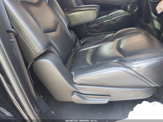 Продаж на аукціоні авто 2019 Cadillac Escalade Esv Luxury, vin: 1GYS4HKJ4KR112858, номер лоту: 46077230
