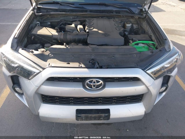 Toyota 4RUNNER SR5 2016 JTEZU5JR4G5120530 Image 10
