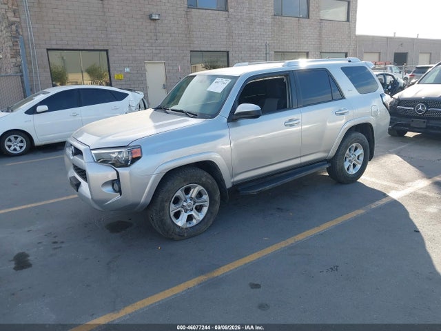 Toyota 4RUNNER SR5 2016 JTEZU5JR4G5120530 Image 2