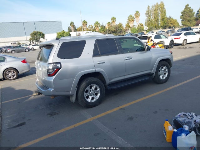Toyota 4RUNNER SR5 2016 JTEZU5JR4G5120530 Image 4