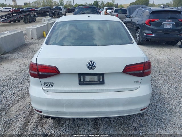 46077261 :رقم المزاد ، 3VW2B7AJ4HM286721 vin ، 2017 Volkswagen Jetta 1.4t S مزاد بيع