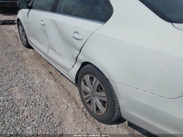 46077261 :رقم المزاد ، 3VW2B7AJ4HM286721 vin ، 2017 Volkswagen Jetta 1.4t S مزاد بيع