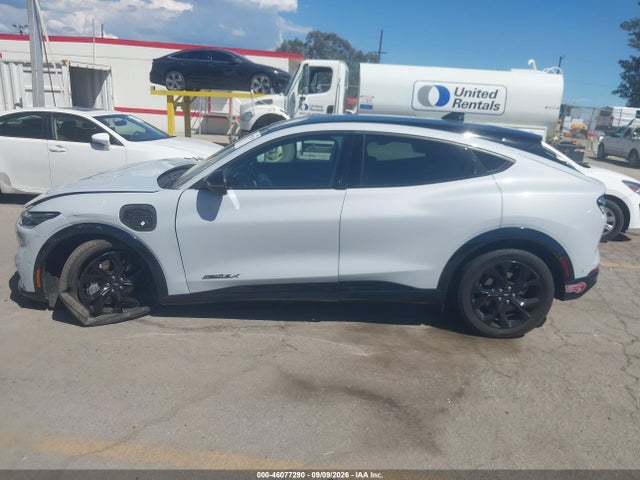 Ford Mustang Mach-e Premium 2023 3FMTK3R70PMB03673 Image 14