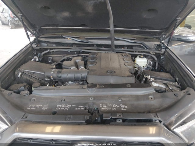 Toyota 4RUNNER SR5 2017 JTEBU5JR5H5475547 Image 10