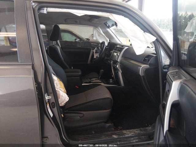 Toyota 4RUNNER SR5 2017 JTEBU5JR5H5475547 Image 5