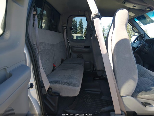 2001 Ford F-150 Lariat/xl/xlt მანქანა იყიდება აუქციონზე, vin: 2FTRX18L81CA04363, აუქციონის ნომერი: 46077333