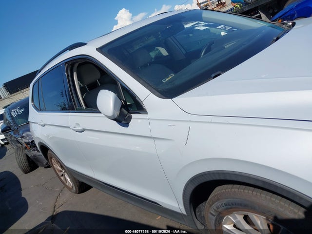 3VV3B7AX9JM069359 Volkswagen Tiguan 2.0t Se/2.0t Sel
