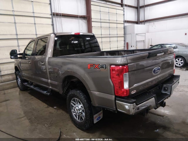 Ford F-350 Lariat 2018 1FT8W3BT8JEB71853 Image 3