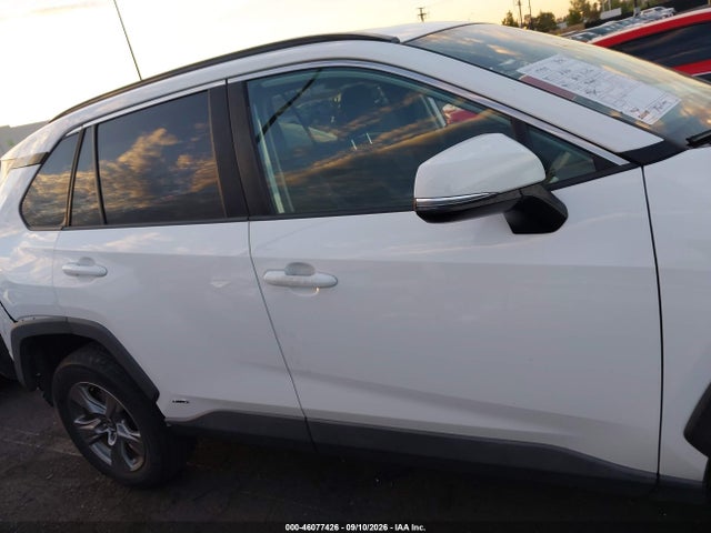 2T3RWRFV8NW138546 Toyota Rav4 Hybrid Xle