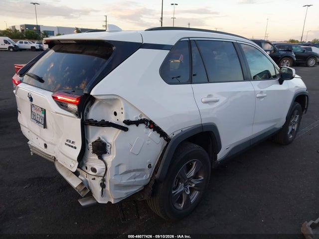 2T3RWRFV8NW138546 Toyota Rav4 Hybrid Xle