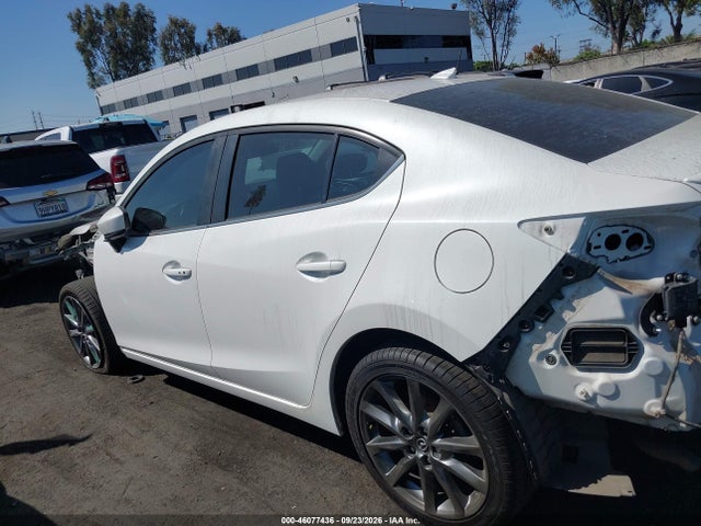 Mazda Mazda3 Touring 2018 3MZBN1V32JM191810 Image 15