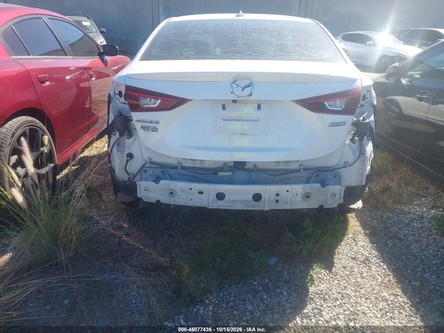 Mazda Mazda3 Touring 2018 3MZBN1V32JM191810 Image 17