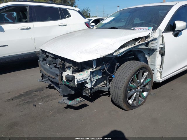 Mazda Mazda3 Touring 2018 3MZBN1V32JM191810 Image 6