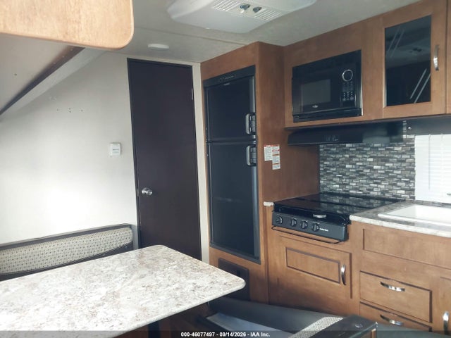 Продаж на аукціоні авто 2017 Forest River Salem Cruise Lite 171rbxl Travel Trailer, vin: 4X4TSM722H7413914, номер лоту: 46077497