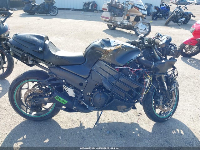 46077534 :رقم المزاد ، JKBZXNJ12GA001121 vin ، 2016 Kawasaki Zx1400 J مزاد بيع