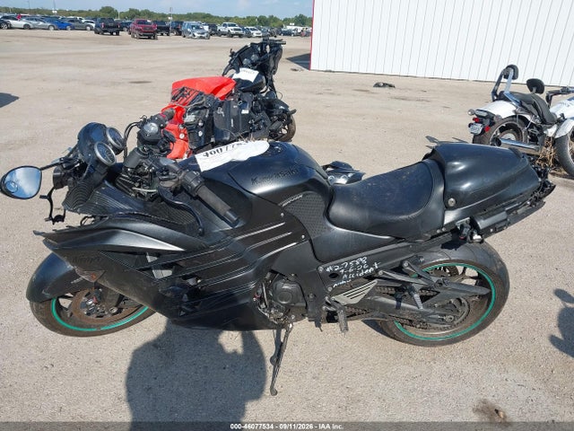 46077534 :رقم المزاد ، JKBZXNJ12GA001121 vin ، 2016 Kawasaki Zx1400 J مزاد بيع