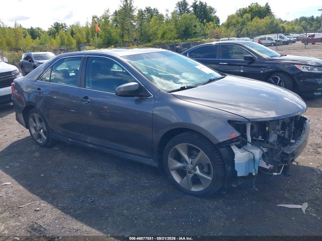 2014 Toyota Camry Se Sport მანქანა იყიდება აუქციონზე, vin: 4T1BF1FK4EU439431, აუქციონის ნომერი: 46077551