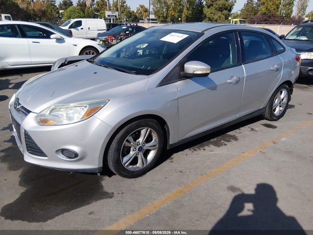 Ford FOCUS SE 2014 1FADP3F27EL248068 Image 2