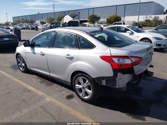 Ford FOCUS SE 2014 1FADP3F27EL248068 Image 3