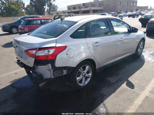 Ford FOCUS SE 2014 1FADP3F27EL248068 Image 4