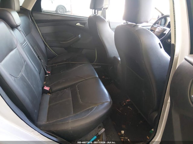 Ford FOCUS SE 2015 1FADP3F27FL227755 Image 8