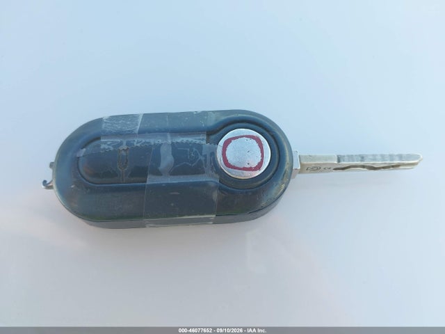 Fiat 500E BATTERY ELECTRIC 2015 3C3CFFGEXFT709714 Image 11