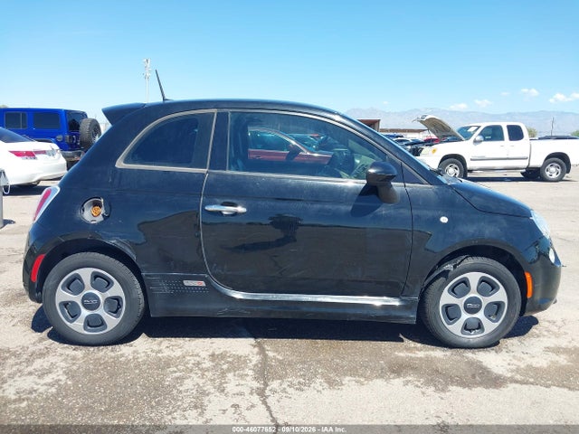 Fiat 500E BATTERY ELECTRIC 2015 3C3CFFGEXFT709714 Image 13
