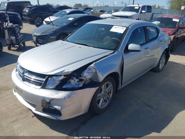 46077749 :رقم المزاد ، 1C3CDZCB4CN235211 vin ، 2012 Dodge Avenger Sxt مزاد بيع