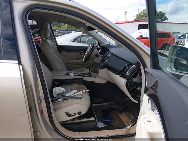 Aukcja sprzedaży 2017 Volvo Xc90 T5 Momentum, vin: YV4102XK9H1136590, numer aukcji: 46077776