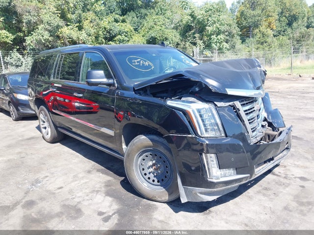 46077959 :رقم المزاد ، 1GYS4KKJXHR193242 vin ، 2017 Cadillac Escalade Esv Platinum مزاد بيع