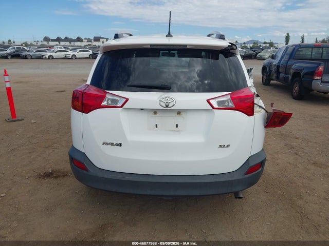 Toyota Rav4 Xle 2015 JTMWFREV5FD079409 Image 16