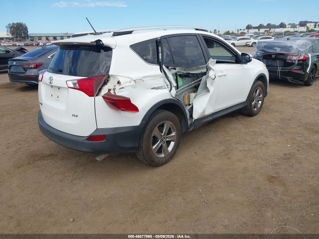 Toyota Rav4 Xle 2015 JTMWFREV5FD079409 Image 4