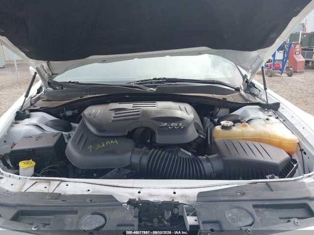 46077997 :رقم المزاد ، 2C3CCABG0MH529135 vin ، 2021 Chrysler 300 300s مزاد بيع