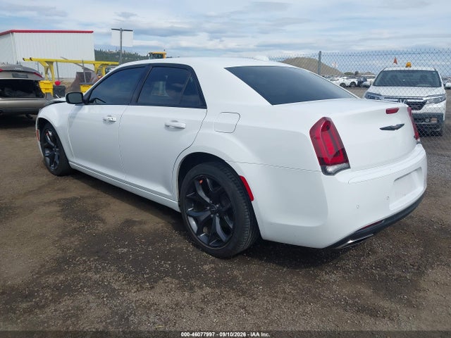 46077997 :رقم المزاد ، 2C3CCABG0MH529135 vin ، 2021 Chrysler 300 300s مزاد بيع