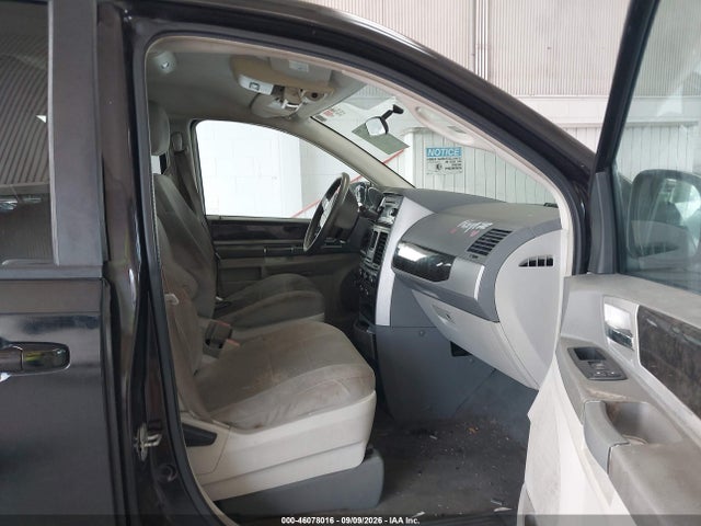 46078016 :رقم المزاد ، 2D4RN5D15AR418329 vin ، 2010 Dodge Grand Caravan Sxt مزاد بيع