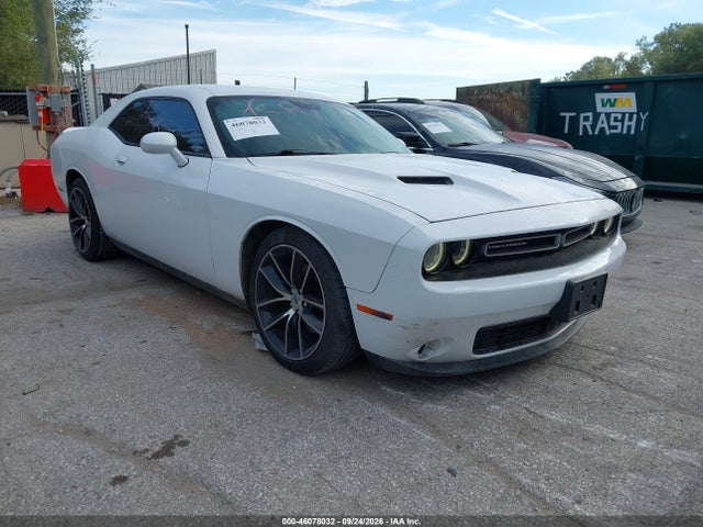 Продаж на аукціоні авто 2015 Dodge Challenger Sxt Plus, vin: 2C3CDZBG8FH775252, номер лоту: 46078032