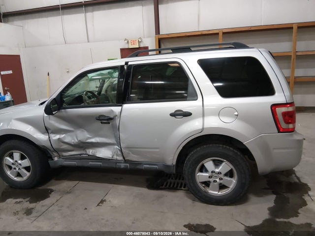 46078043 :رقم المزاد ، 1FMCU0DGXBKA27539 vin ، 2011 Ford Escape Xlt مزاد بيع