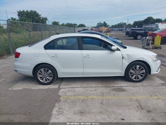 Продажа на аукционе авто 2015 Volkswagen Jetta 1.8t Se, vin: 3VWD07AJ6FM256583, номер лота: 46078073