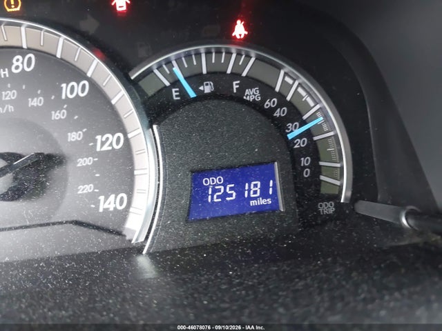 46078076 :رقم المزاد ، 4T1BF1FK5EU427496 vin ، 2014 Toyota Camry Se مزاد بيع