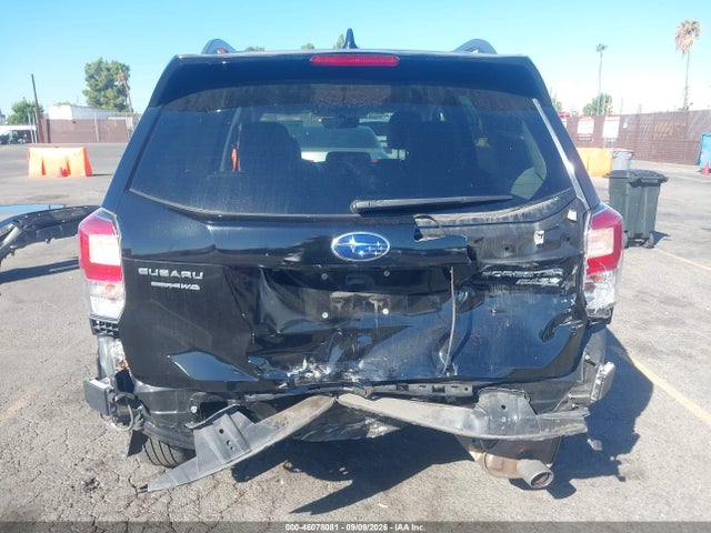 Subaru Forester 2.5i Touring 2017 JF2SJATC2HH411948 Image 18