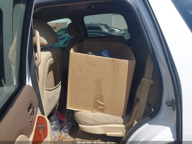 46078089 :رقم المزاد ، 1GKS1AE00BR335489 vin ، 2011 Gmc Yukon Sle مزاد بيع